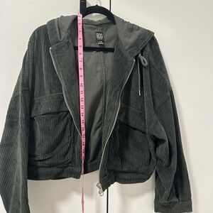 BDG Green Cordoury Cropped Hooded Jacket with Relaxed Fit Size L